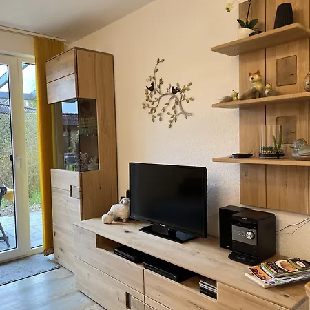 Wieke Tatil Evi Wiesmoor